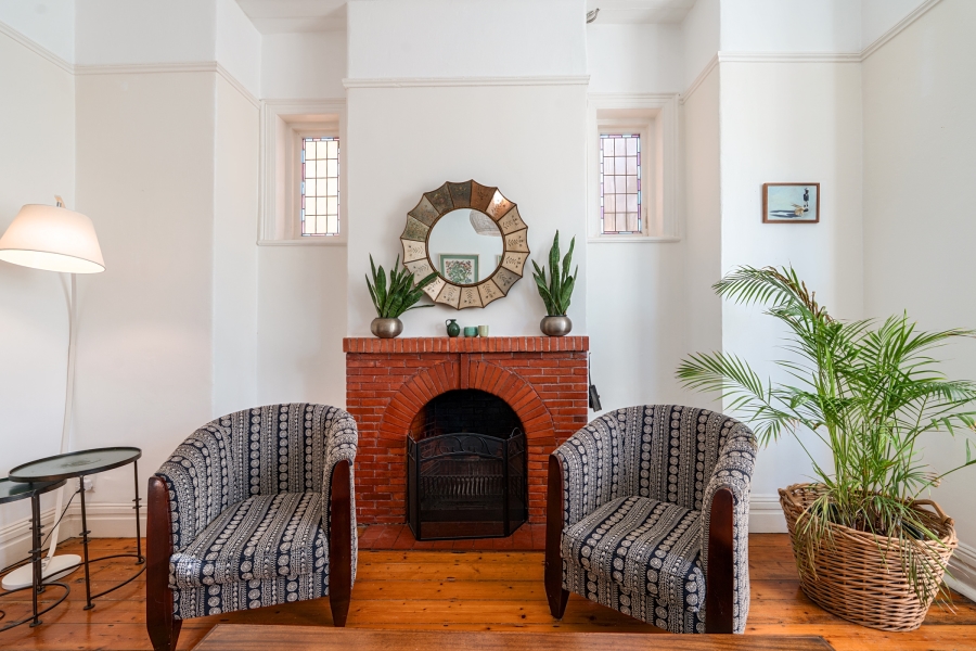 4 Bedroom Property for Sale in Gardens Western Cape